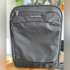 Briggs and Riley Travelware Carry On